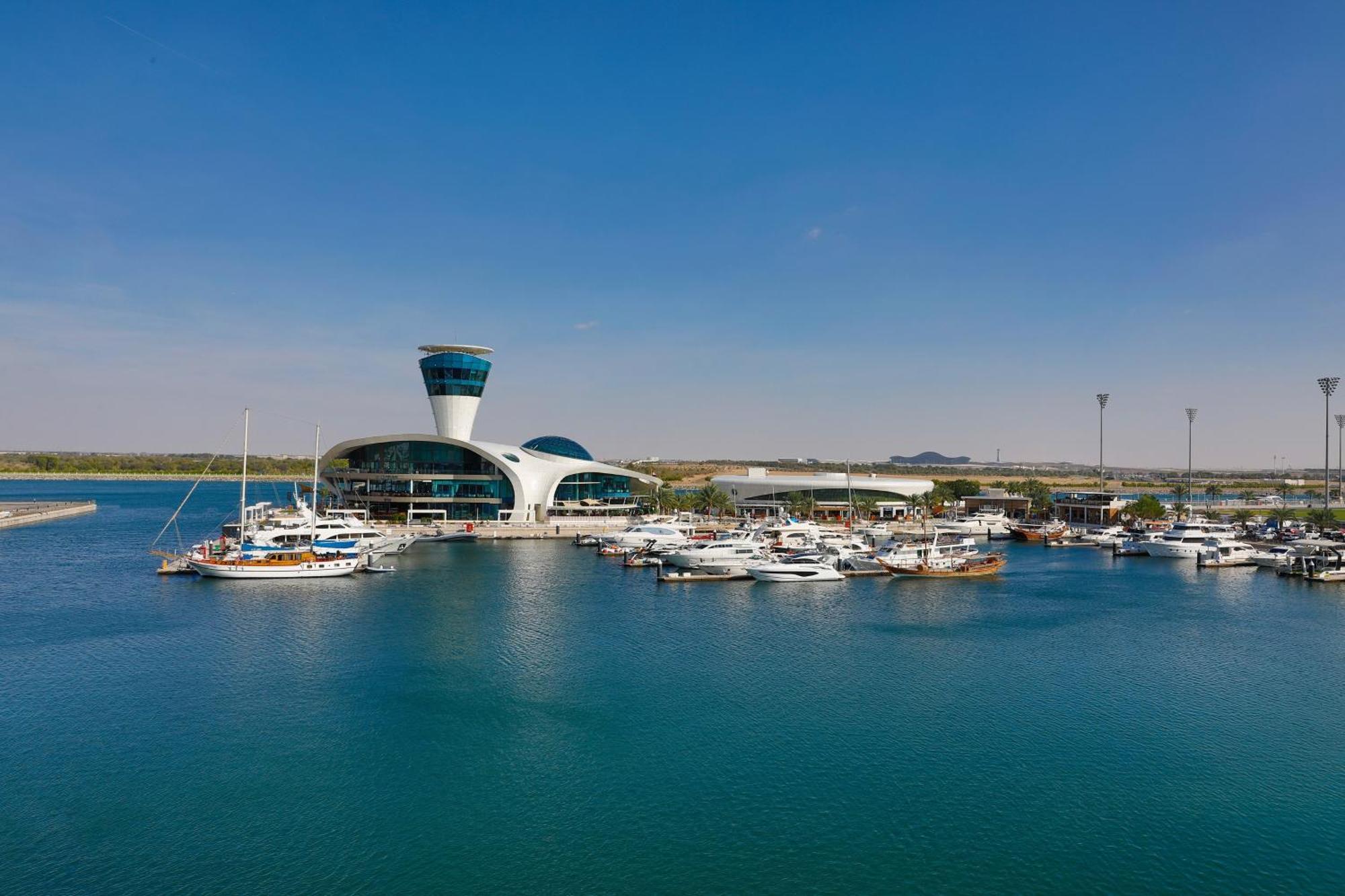 W - Yas Island