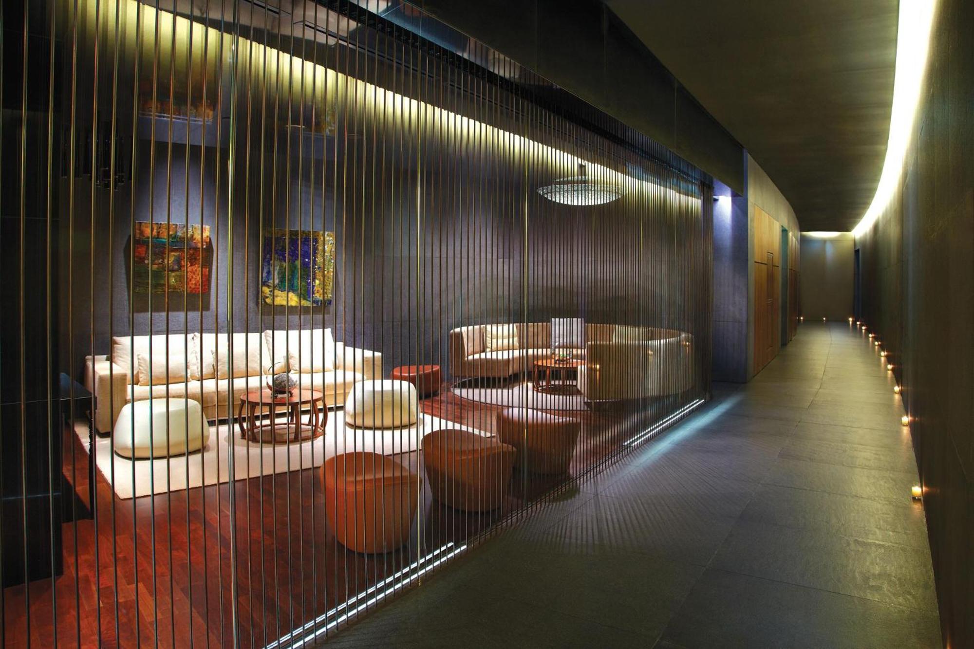 W - Yas Island Hotel 5*
