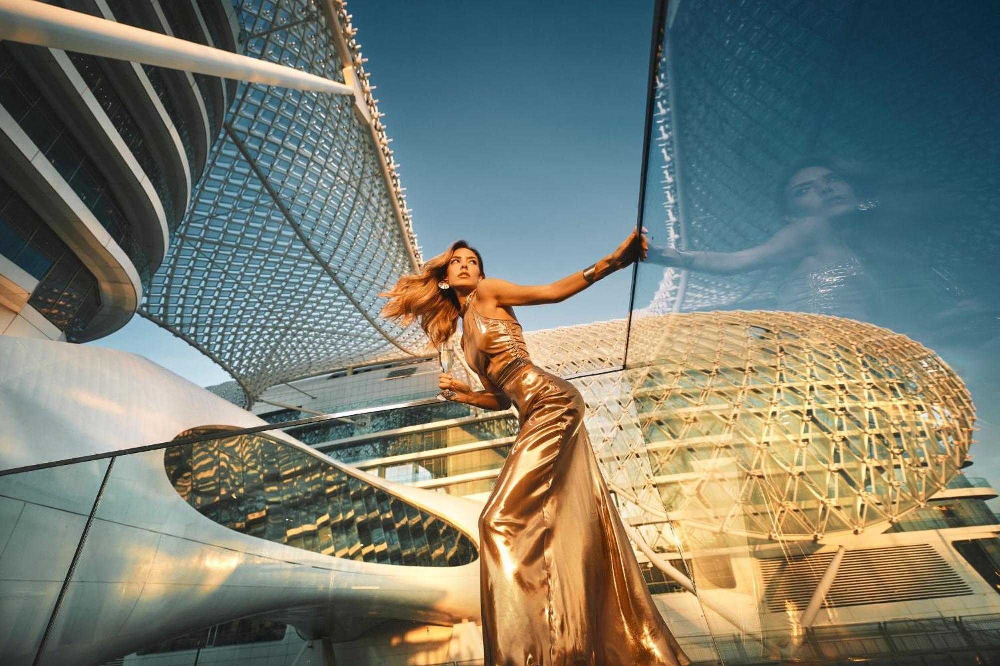 W - Yas Island Отель