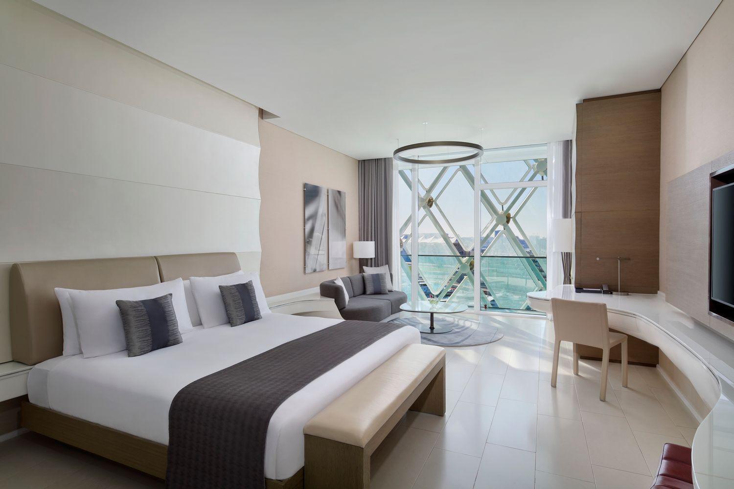 فندق ستيبريدج سويتس جزيرة ياس 5*